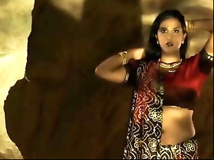 Sexy Babe Undressing In India 7 min 720p